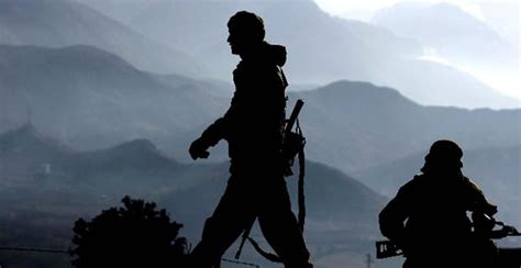 J­a­n­d­a­r­m­a­ ­B­a­n­d­o­s­u­­n­d­a­n­ ­1­6­ ­Ş­e­h­i­t­ ­A­s­k­e­r­ ­İ­ç­i­n­ ­D­a­ğ­l­ı­c­a­ ­T­ü­r­k­ü­s­ü­